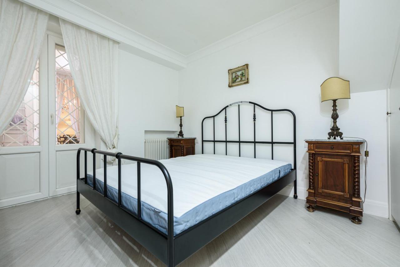 Palazzo Dello Spagnolo Suite ナポリ エクステリア 写真